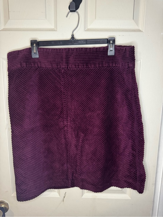 GAP Dresses & Skirts - GAP Corduroy Pencil Skirt in Plum - Size 20, XXL